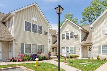 Farmingdale NY Senior Apartments