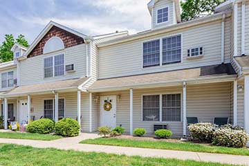 Farmingdale NY Senior Apartments